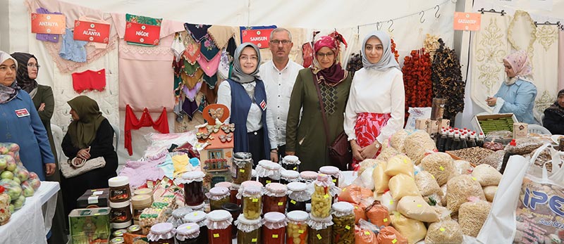 şefkat gülleri darende yöresel ürünler kermesi hayır çarşısı